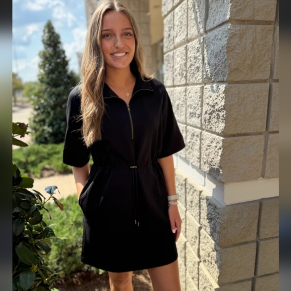 Entro Black Scuba Knit Short Sleeve Cinch Waist Utility Dress Medium - Picture 4 of 9